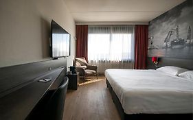 Bastion Hotel Alexander